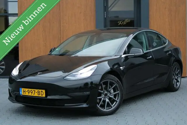 Photo 1 : Tesla Model 3 2019 Électrique