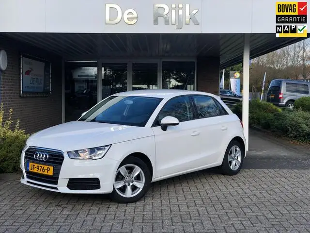 Photo 1 : Audi A1 2016 Petrol