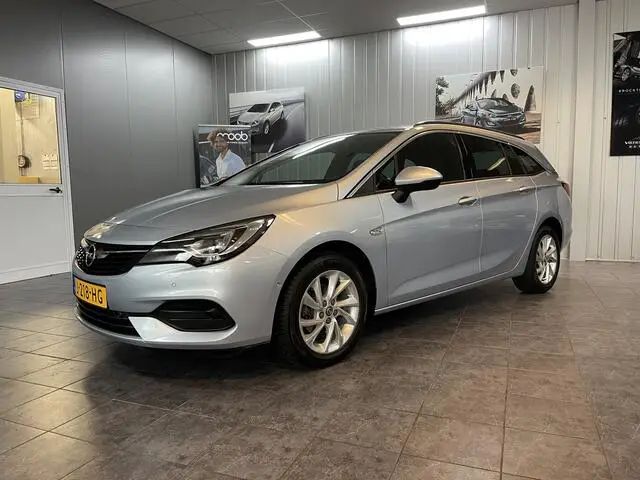 Photo 1 : Opel Astra 2020 Petrol