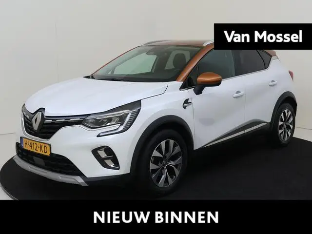 Photo 1 : Renault Captur 2020 Essence