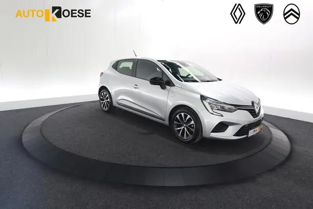 Photo 1 : Renault Clio 2023 Essence