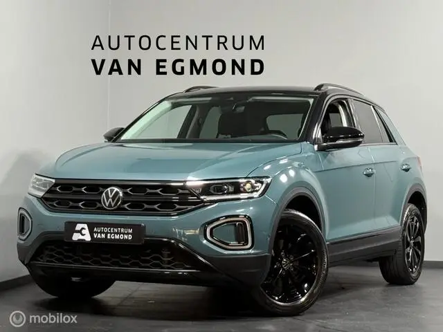 Photo 1 : Volkswagen T-roc 2022 Essence