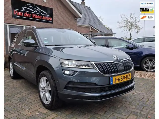 Photo 1 : Skoda Karoq 2020 Essence