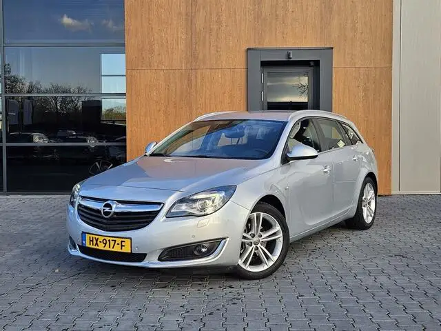 Photo 1 : Opel Insignia 2015 Diesel