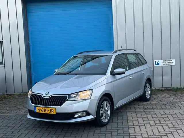 Photo 1 : Skoda Fabia 2020 Essence