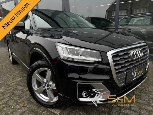 Photo 1 : Audi Q2 2018 Petrol