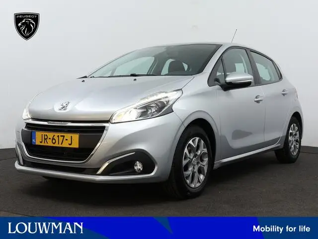 Photo 1 : Peugeot 208 2016 Petrol