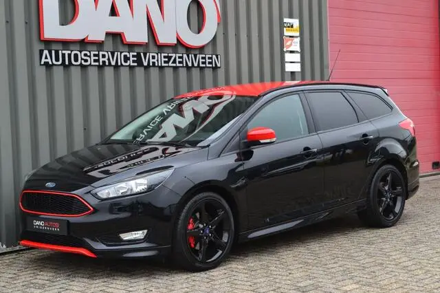 Photo 1 : Ford Focus 2016 Essence