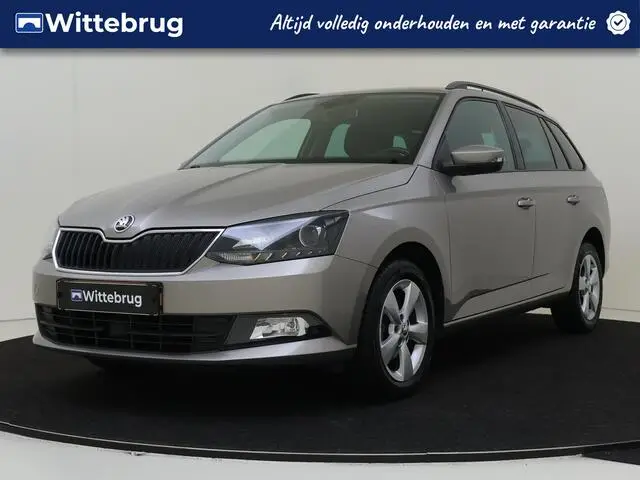 Photo 1 : Skoda Fabia 2016 Essence