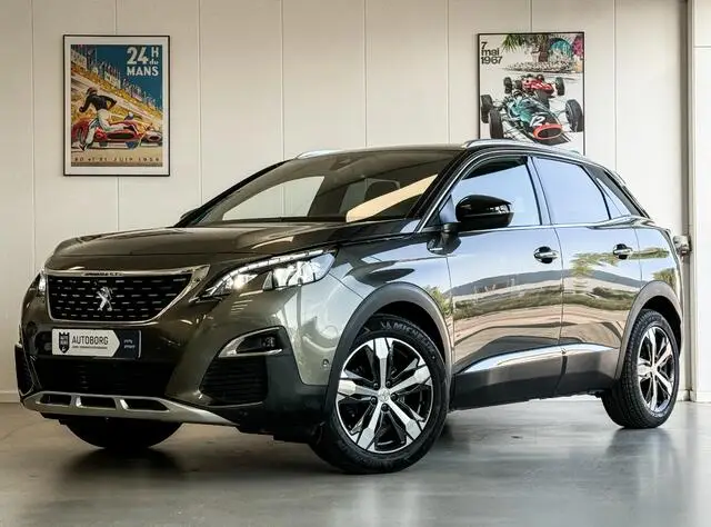 Photo 1 : Peugeot 3008 2017 Petrol