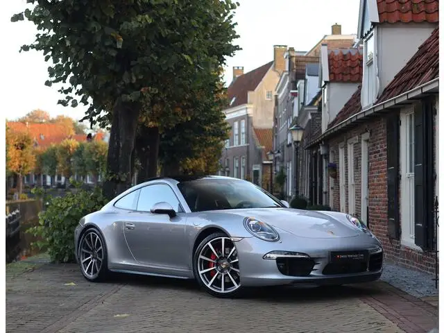 Photo 1 : Porsche 911 2015 Essence