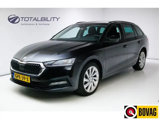 Photo 1 : Skoda Octavia 2022 Hybride