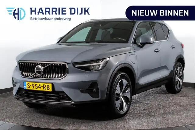 Photo 1 : Volvo Xc40 2022 Hybride