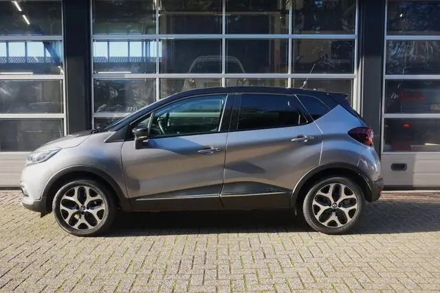 Photo 1 : Renault Captur 2018 Essence