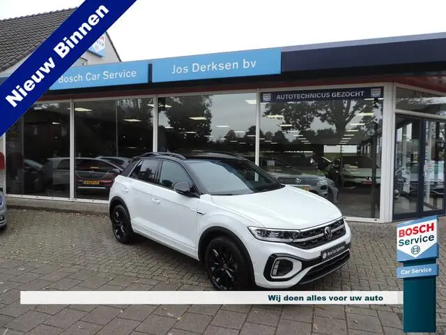 Photo 1 : Volkswagen T-roc 2023 Essence