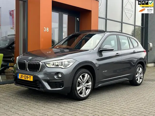 Photo 1 : Bmw X1 2015 Petrol