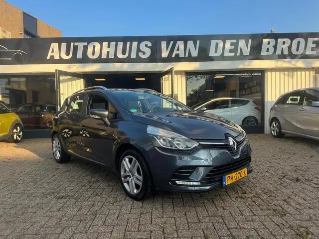 Photo 1 : Renault Clio 2017 Essence