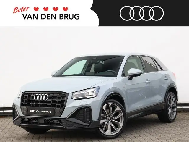 Photo 1 : Audi Q2 2021 Petrol