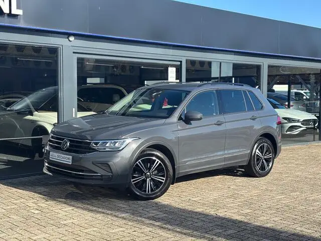 Photo 1 : Volkswagen Tiguan 2023 Petrol