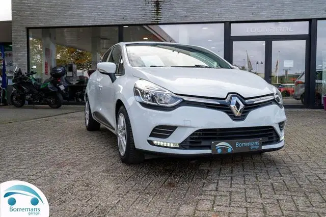 Photo 1 : Renault Clio 2019 Essence