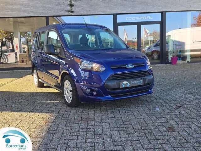 Photo 1 : Ford Tourneo 2018 Essence