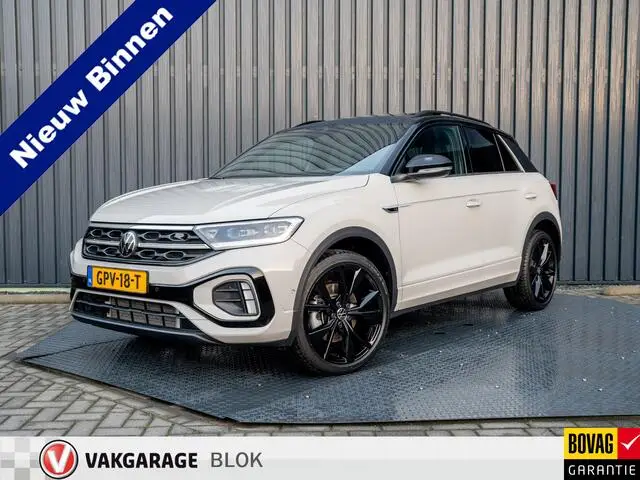 Photo 1 : Volkswagen T-roc 2024 Essence