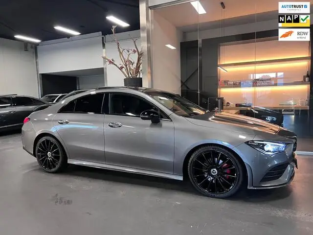 Photo 1 : Mercedes-benz Classe Cla 2019 Essence