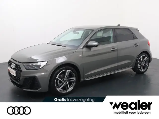 Photo 1 : Audi A1 2024 Petrol