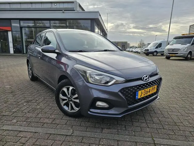 Photo 1 : Hyundai I20 2020 Petrol