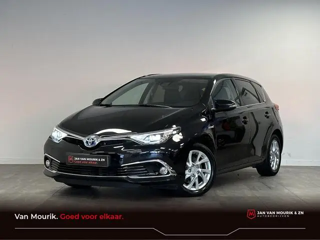 Photo 1 : Toyota Auris 2015 Hybride