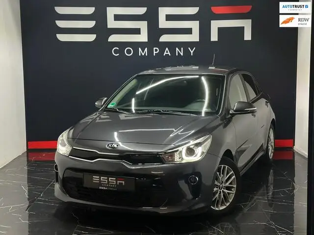 Photo 1 : Kia Rio 2017 Essence