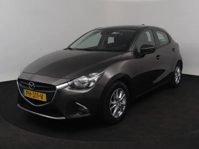 Photo 1 : Mazda 2 2017 Essence