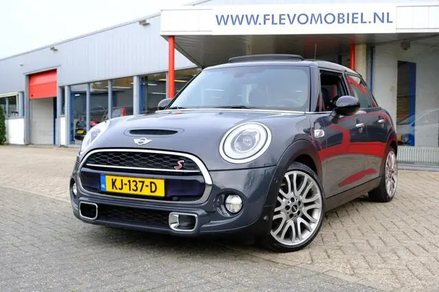 Photo 1 : Mini Cooper 2016 Petrol