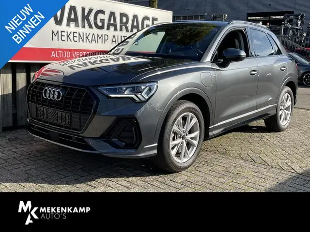 Photo 1 : Audi Q3 2023 Hybride