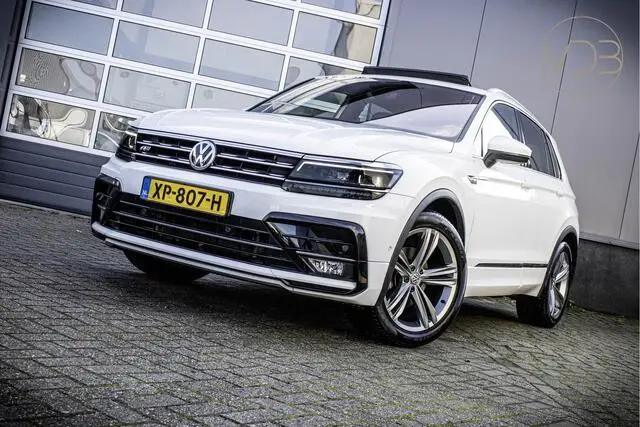 Photo 1 : Volkswagen Tiguan 2019 Essence