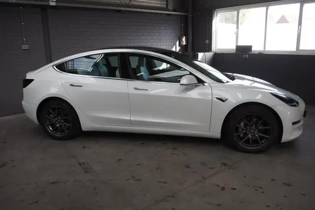 Photo 1 : Tesla Model 3 2019 Electric