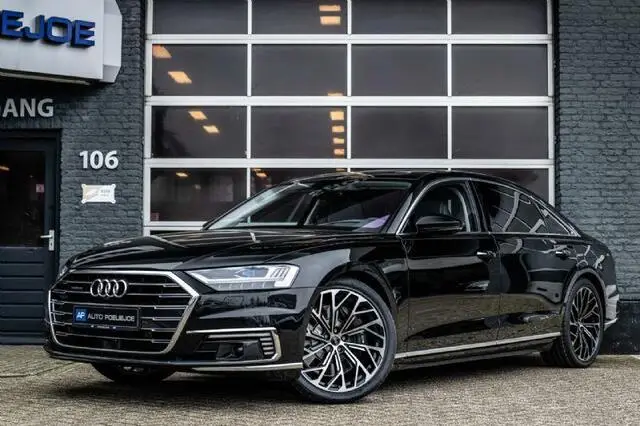 Photo 1 : Audi A8 2020 Hybride