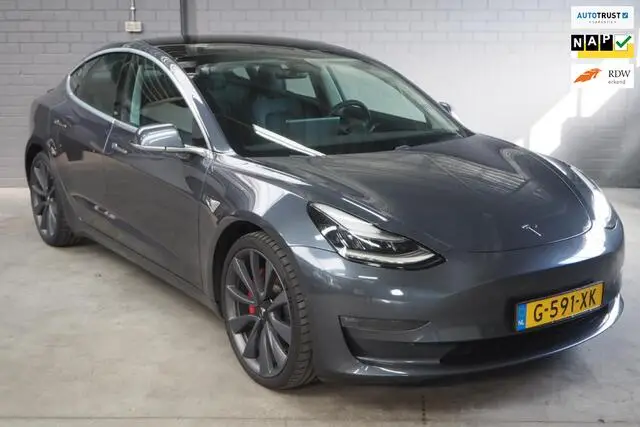 Photo 1 : Tesla Model 3 2019 Électrique