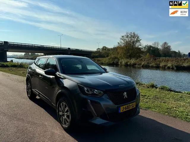 Photo 1 : Peugeot 2008 2020 Petrol