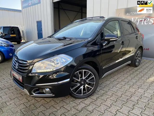 Photo 1 : Suzuki Sx4 2015 Petrol