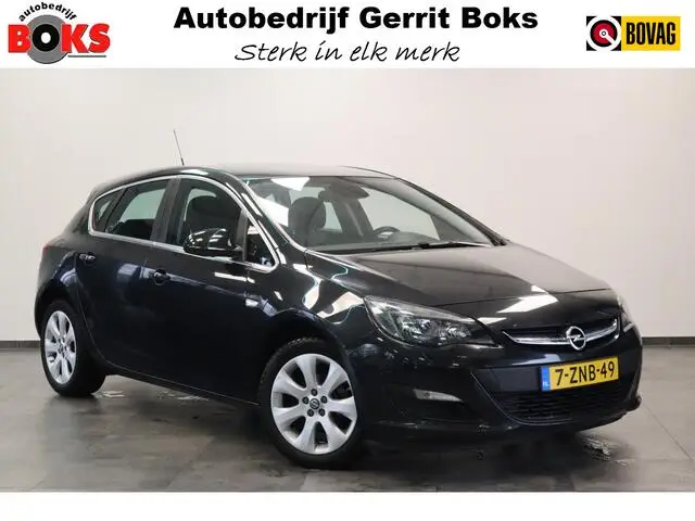 Photo 1 : Opel Astra 2015 Essence