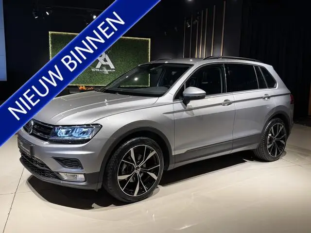 Photo 1 : Volkswagen Tiguan 2017 Essence