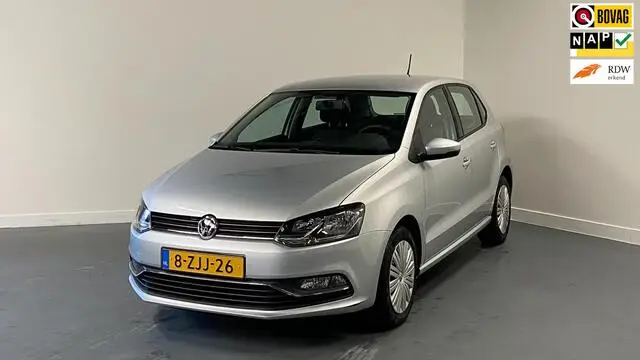 Photo 1 : Volkswagen Polo 2015 Petrol