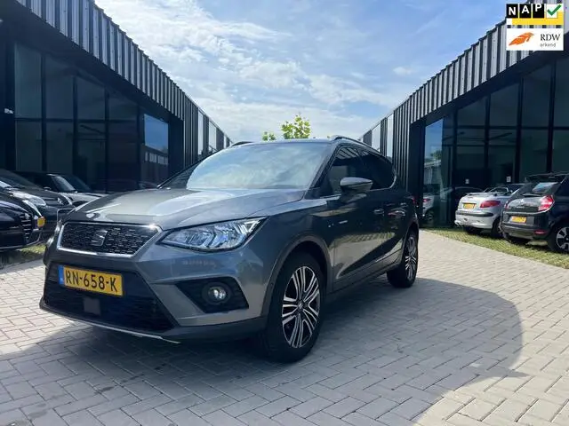 Photo 1 : Seat Arona 2018 Petrol