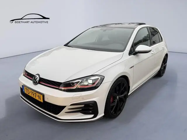 Photo 1 : Volkswagen Golf 2017 Essence