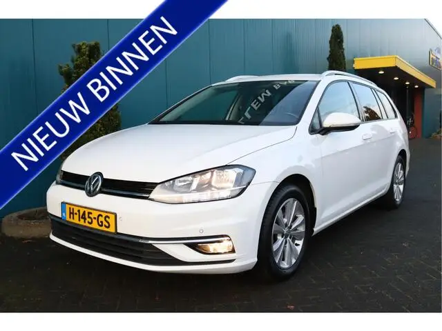 Photo 1 : Volkswagen Golf 2020 Petrol