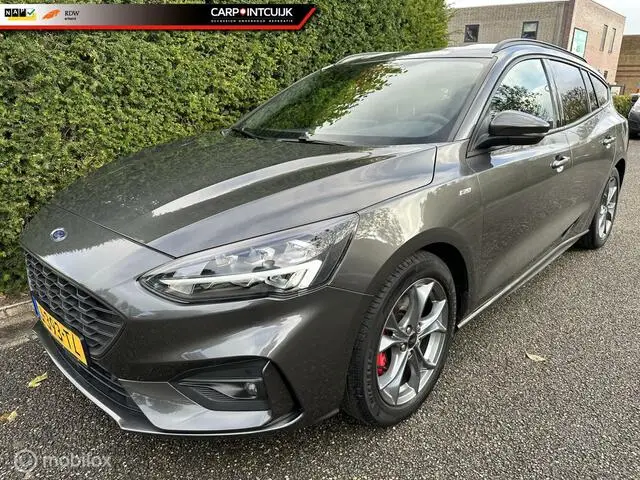 Photo 1 : Ford Focus 2020 Petrol