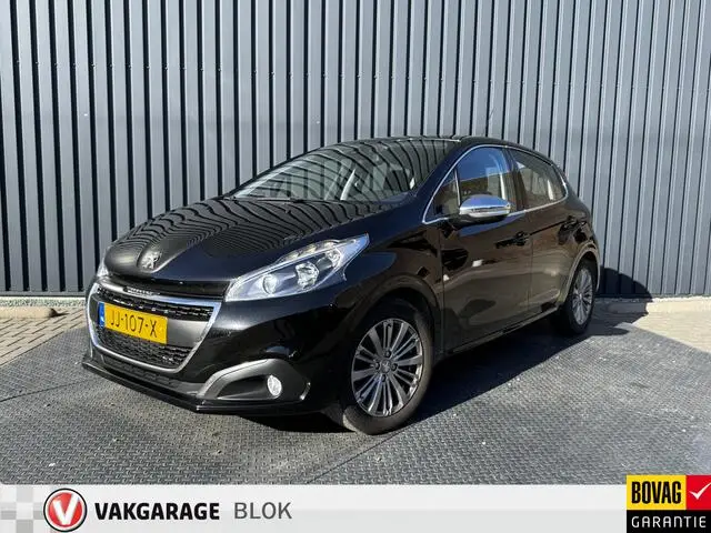 Photo 1 : Peugeot 208 2016 Petrol