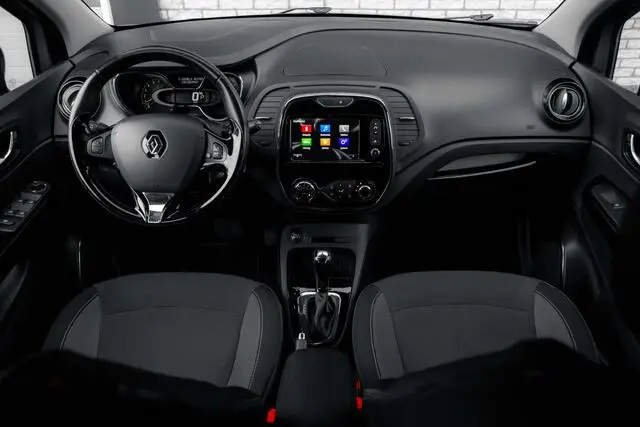 Photo 1 : Renault Captur 2015 Petrol