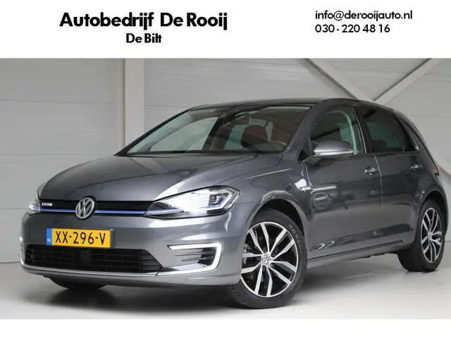 Photo 1 : Volkswagen Golf 2019 Électrique